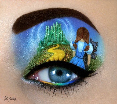 Artist Transforms Her Eyelids into Paintings Inspired by Movies, Musicals, and Books