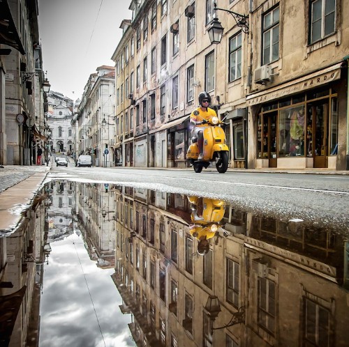 Stunning Puddle Reflections Add Magic to Everyday Scenes