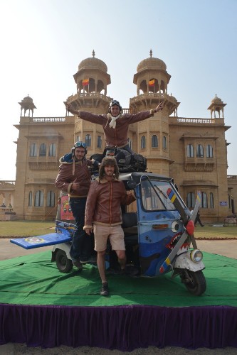 Adventurous Friends Travel for 2 Weeks in India Via a Tiny 7-Horsepower Rickshaw