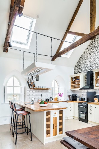 Charming Gothic-Style Chapel Transformed into a Stunning Holiday Cottage