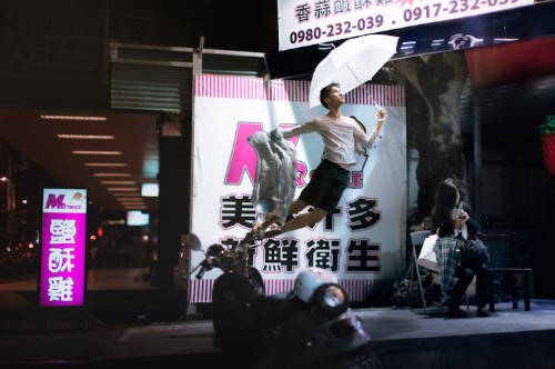 Dancer Captures Elegant Photos of His Gravity-Defying Movements Frozen in Time