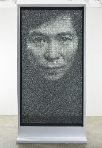 Photorealistic Steel Wire Mesh Portraits by Seung Mo Park