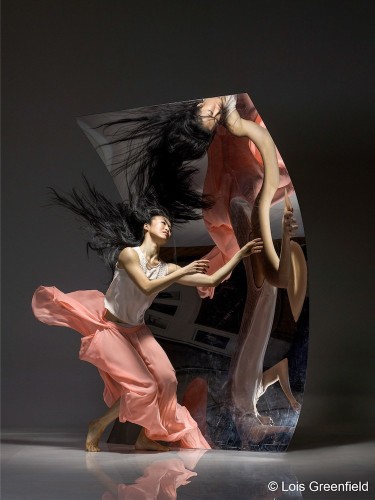 Interview: Innovative Photos Use Mirrors to Capture ‘Reflected Moments’ of Dancers