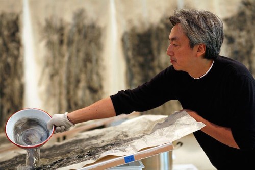 Japanese Artist Masters the Art of Painting Waterfalls in Motion