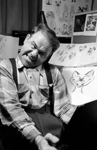 Disney Animators Study Their Reflections in Mirrors to Draw Classic Characters’ Facial Expressions
