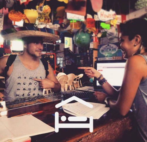 Ingenious Shirt Uses Recognizable Icons to Help Break Language Barriers When Traveling
