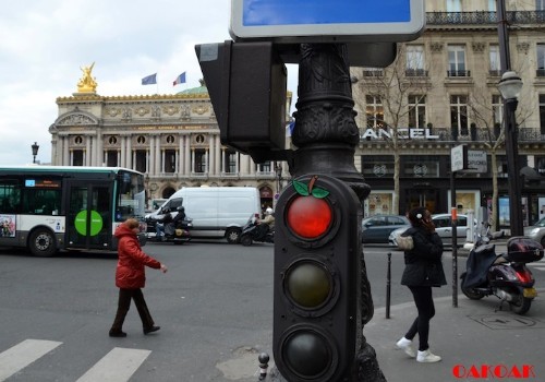 More Cleverly Placed Street Art by OakOak