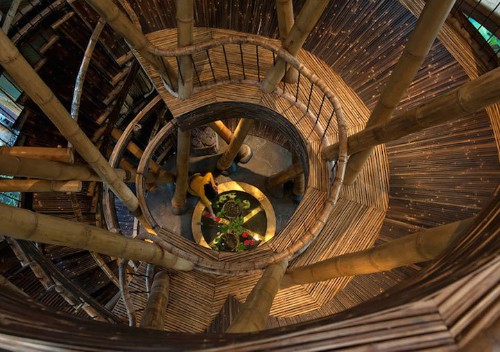 Remarkable Woman Quit Her Job in New York to Build Sustainable Bamboo Homes in Bali