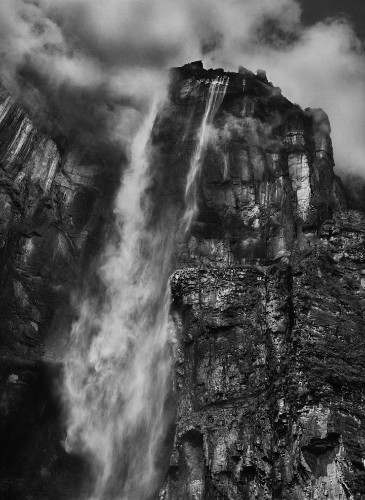 Sebastio Salgado’s Amazing Captures of the World Around Us