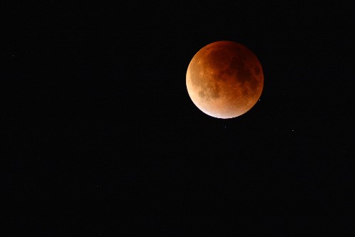 Lunar Eclipse and 10 More Can’t-Miss Sky Events in February