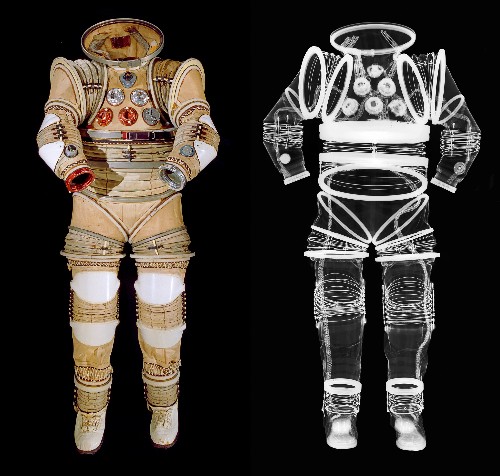 Pictures: What's Inside a Space Suit? X-Rays Reveal All