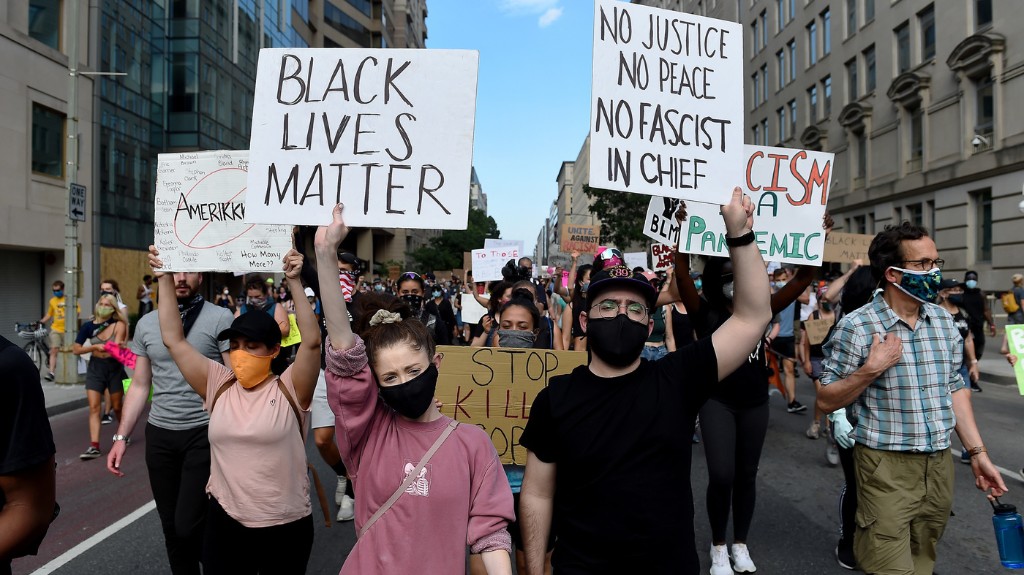 No Names, No Insignias: Democrats Call For Anonymous Policing Of Protests To End