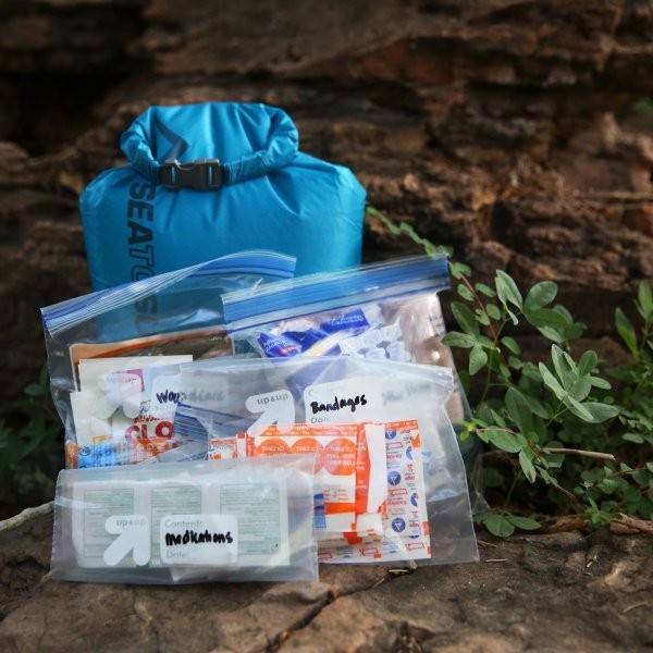 How To Build A Proper First Aid Kit