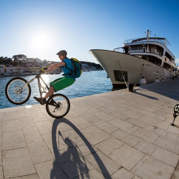 8 International Cruises That Don't Suck