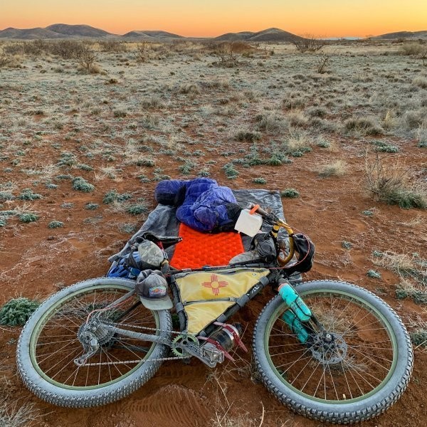 Bikepacking - cover