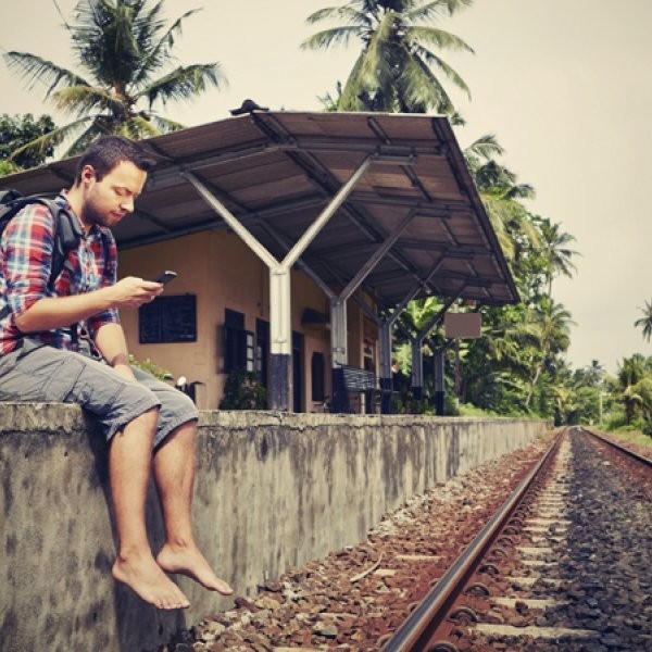 What Are the Best Travel Guide Apps for My Phone?