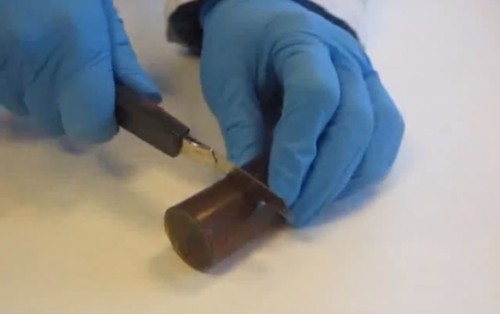 Watch This Weird, Gelatinous Material Heal Itself