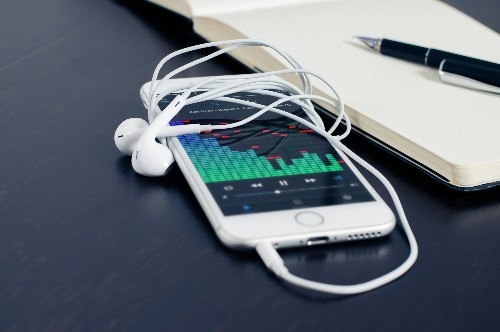 10 apps to help you produce your next album on your phone