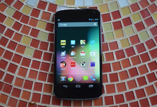 Why It Feels Like Your Phone Is Vibrating In Your Pocket When It Isn't
