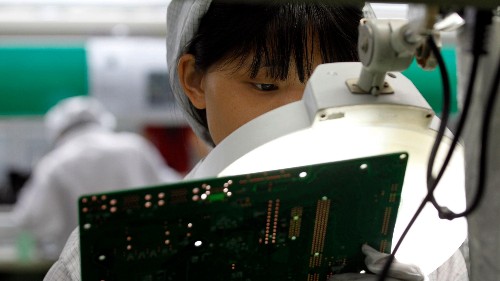 A MLCC shortage is stifling electronics, hardware & auto makers