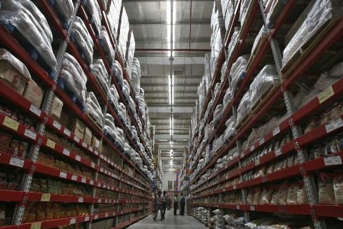 It’s stupid to sell online, says one of India’s biggest retailers