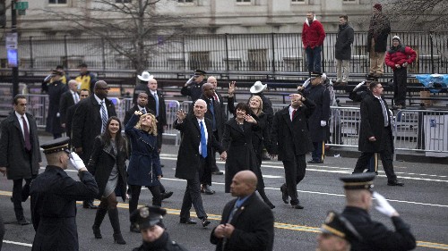Want to resist the post-truth age? Learn to analyze photos like an expert would