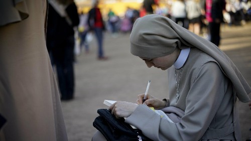 A science-backed trick to reduce fear and anxiety takes just 30 seconds and a pen
