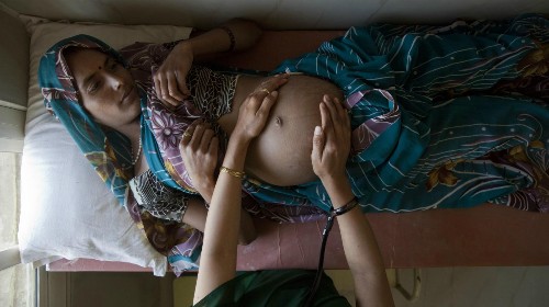 The horrifying sights and sounds from the labour room of an Indian public hospital
