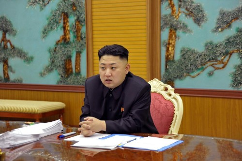 North Korea holds seven South Korean factory managers until Kaesong bills are paid