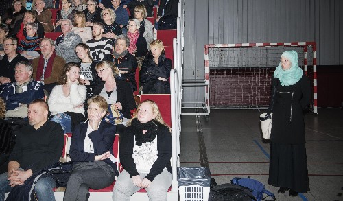 A Danish photographer captures heartbreaking social division in a single frame