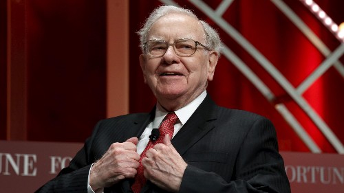 14-year-old Warren Buffett’s first tax return shows he was making bank even as a teen