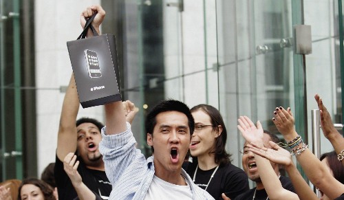 Read the adorably confused ways people struggled to describe the first iPhone in 2007
