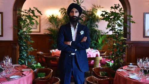 The world’s best-dressed Sikh was kicked off a flight for his turban
