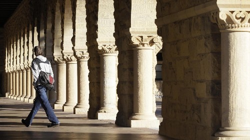 Wall Street pay for Stanford MBAs is exploding, while Silicon Valley salaries plateau
