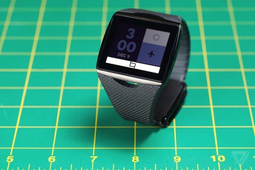 Qualcomm Toq review: a brief glimpse at the future of smartwatches