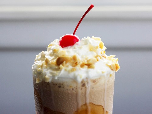 Better Than Snickers Milkshake Recipe