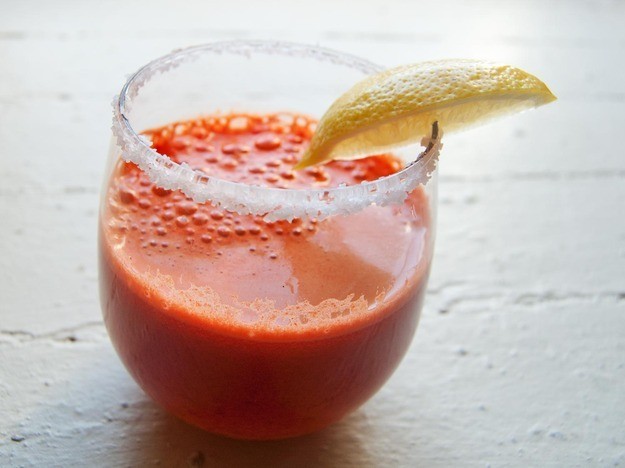 15 Fresh Juice Recipes to Start Your Day