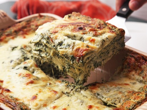 The Food Lab: How to Make The Ultimate Creamy Spinach Lasagna