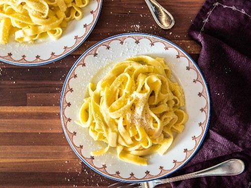 Hold the Cream: How to Make Real-Deal Roman Fettuccine Alfredo