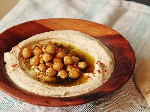Israeli-Style Extra-Smooth Hummus Recipe