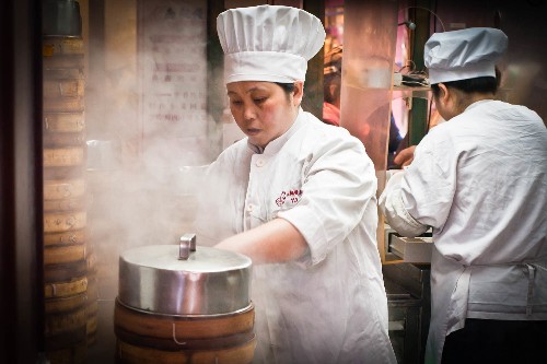 Essential Shanghai Street Food: 14 Must-Eat Dishes