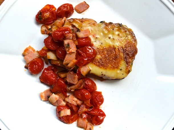Welsh Rarebit and Bacon-Roasted Tomatoes on Cheddar Beer Bread Recipe