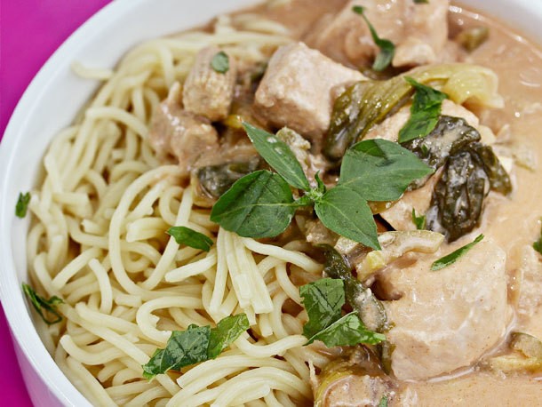 Peanut Chicken and Chinese Egg Noodles with Baby Bok Choy and Baby Corn Recipe