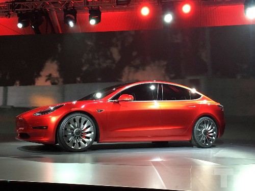 Here are 14 actual pictures of Tesla’s $35,000 Model 3
