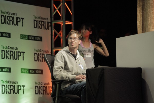 Posture.io Is A Low Cost Hack To Stop Slouching At The Desk