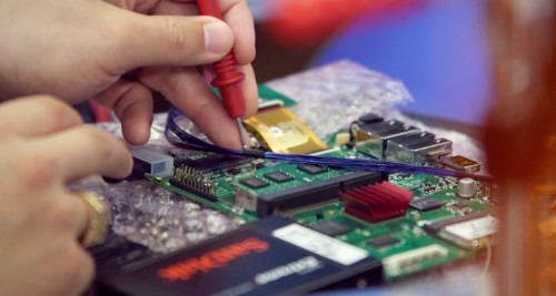 Novena, The Crowdsourced, Fully-Open Laptop, Is Shipping This Winter