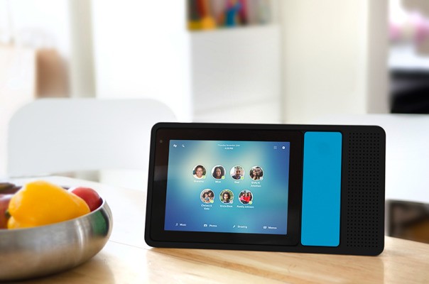 Ily Is A Modern Family Phone To Stay Connected With Your Family