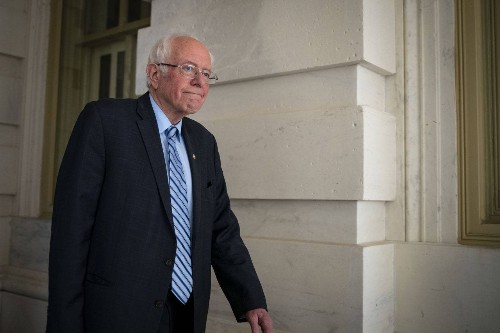 Bernie Sanders Accused Everlane of “Union Busting” Following Staff Cuts Amidst COVID-19 Crisis