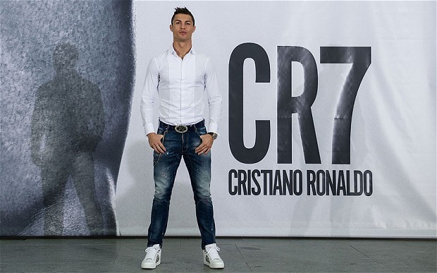 Cristiano Ronaldo forced to go it alone in pursuit of greatness at Real Madrid