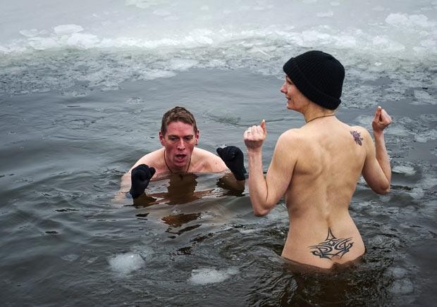 If this picture makes you feel cold you may be a victim of 'temperature contagion'
